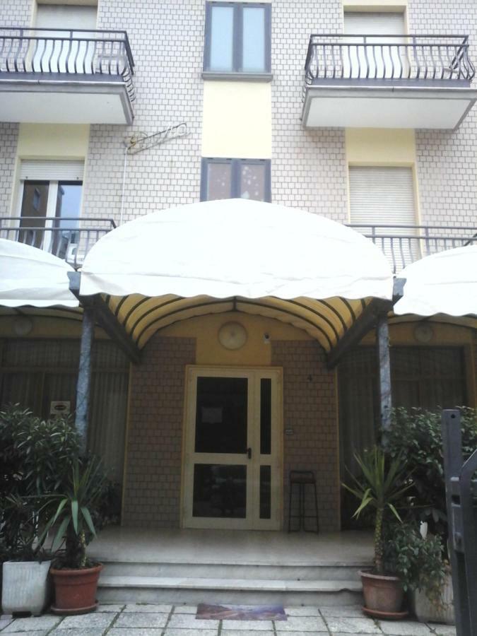 Residence Edera 里米尼 外观 照片